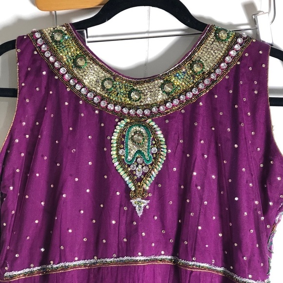 - Womens East Indian 3 piece outfit. - Picture 9 of 11